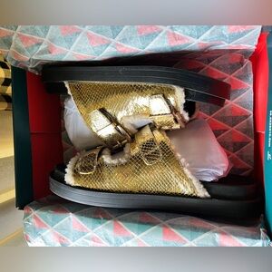 Aerosoles Gold Snakeskin-print Buckle Sandals - US8/EU39